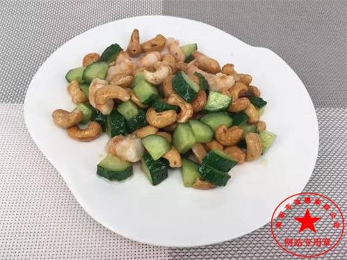 介紹幾個蝦做的催乳菜。坐月子應(yīng)該怎么吃？社旗月嫂培訓(xùn)哪家好？