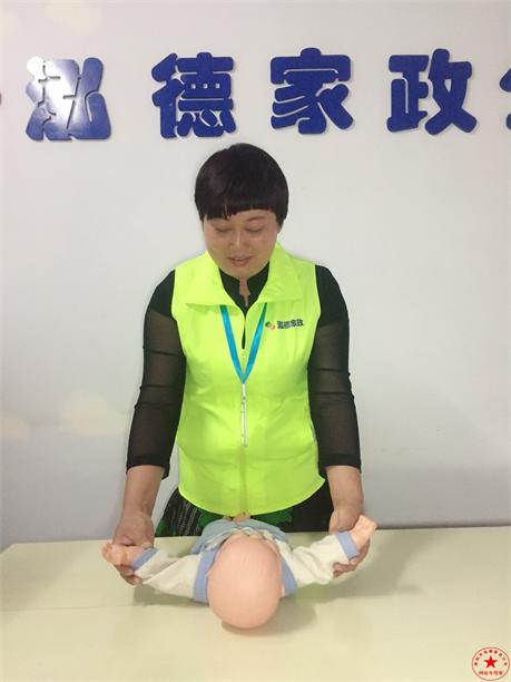 新野專(zhuān)業(yè)月嫂；   乳頭疼痛或皸裂
